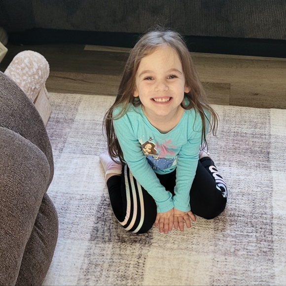 Meet your Posher, Courtney - Picture 7 of 11